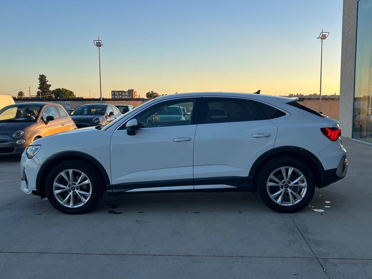 Audi Q3 SPB 35 2.0 TDI S line s-tronic - ANTICIPO €6.900 NOLEGGIO NO SCORING