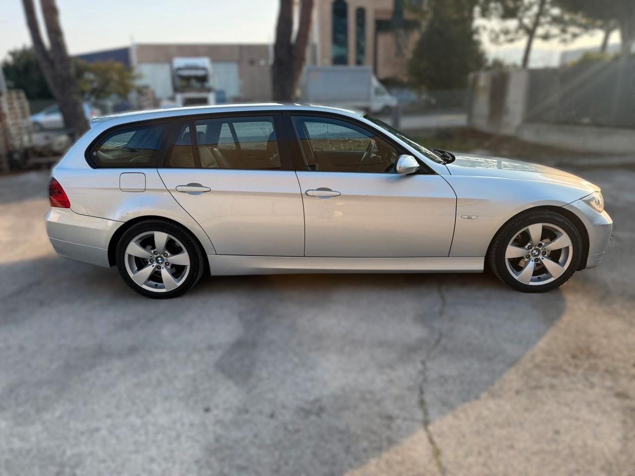 BMW 320 2.0 D 2007 12 MESI DI GARANZIA