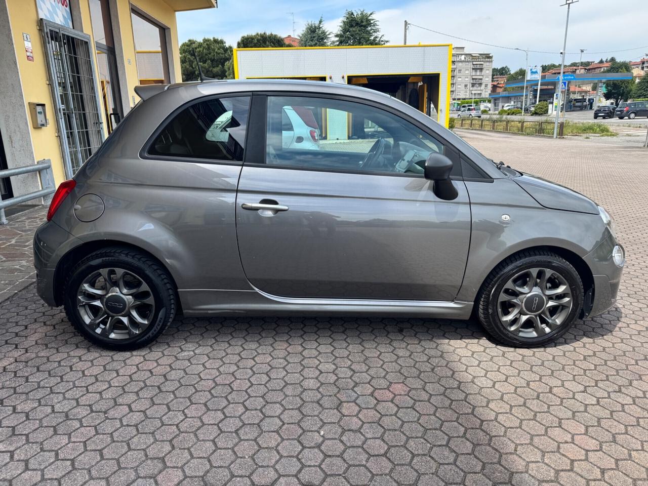 Fiat 500 Hybrid Connect Unico proprietario 24 mesi di garanzia