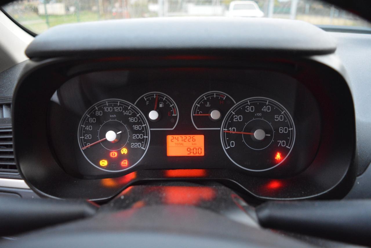 Fiat Grande Punto 1.3 MJT 90 CV autocarro 4 posti