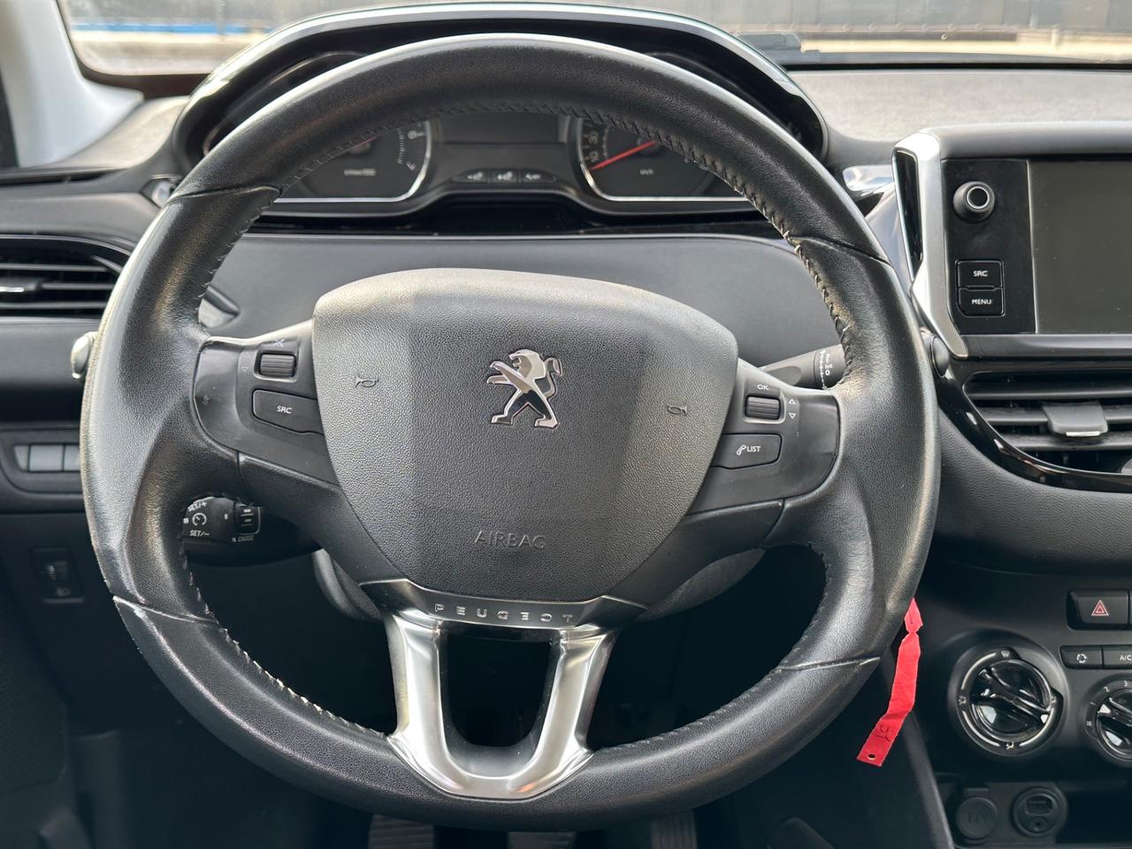 Peugeot 208 PureTech 82 5 porte Allure 2015