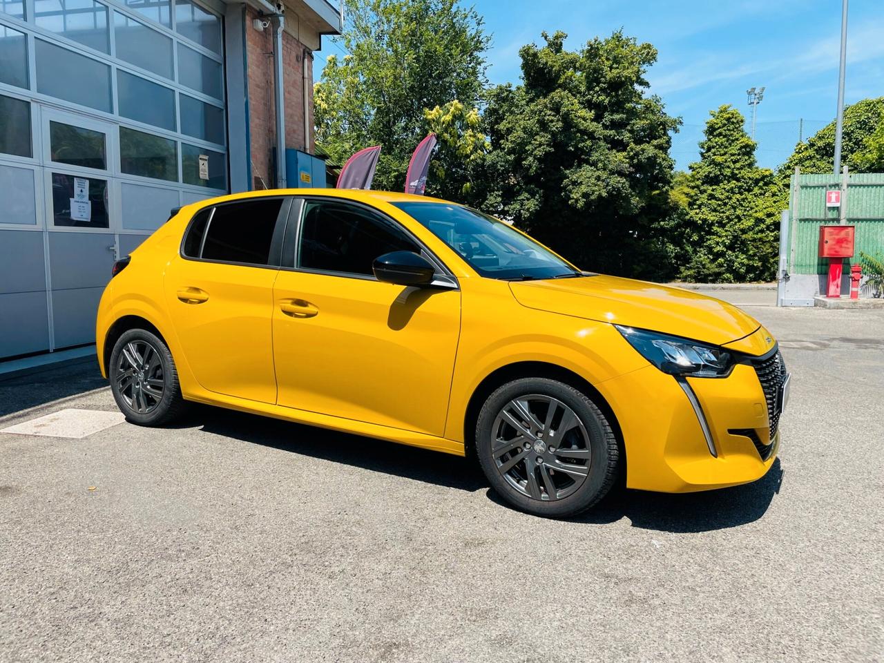 Peugeot 208 2022 BENZINA-CINGHIA DI DISTRIBUZIONE GIA SOSTITUITA-TAGLIANDI TUTTI CERTIFICATI-UNICO PROPRIETARIO