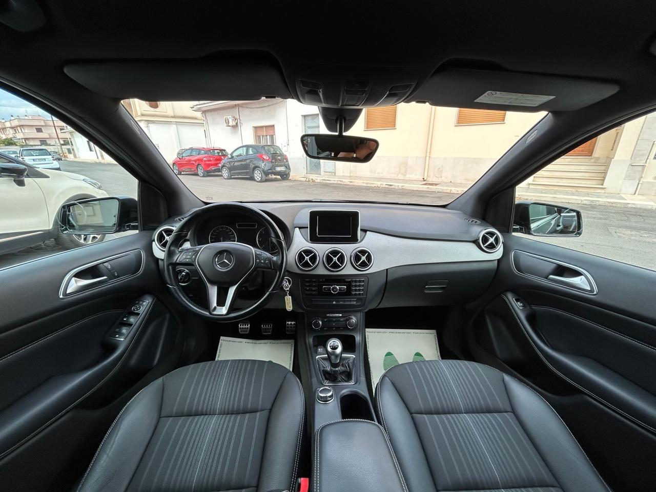 Mercedes-benz B 200 CDi PREMIUM LED - 2012