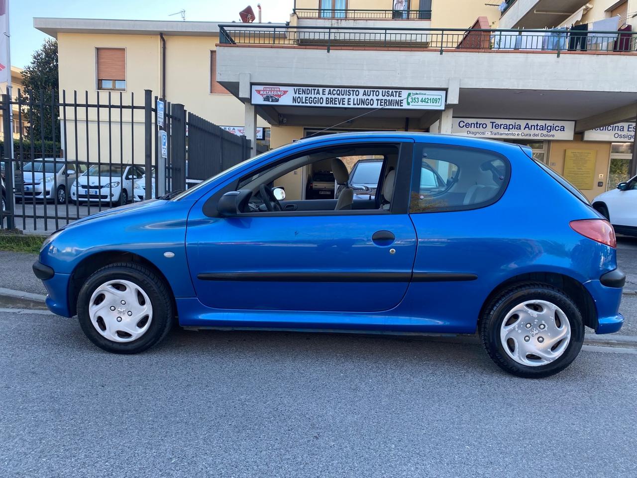 Peugeot 206 1.1 5p. XR