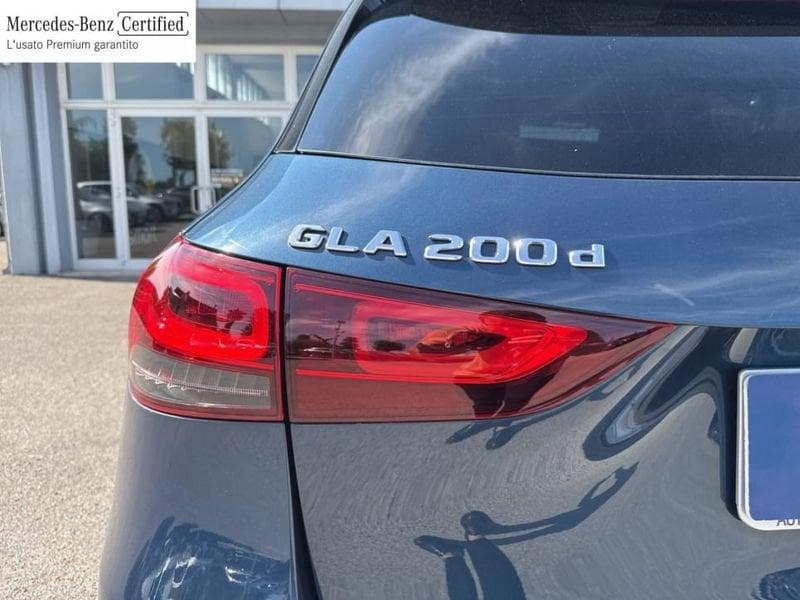 Mercedes-Benz GLA 200 D PREMIUM AUTO