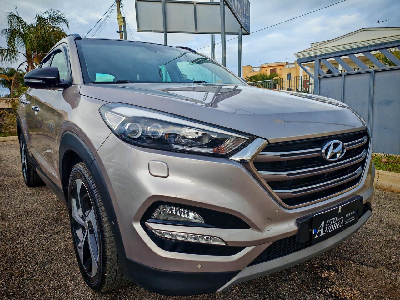 Hyundai Tucson 1.7 CRDi Tetto Pelle navig cam