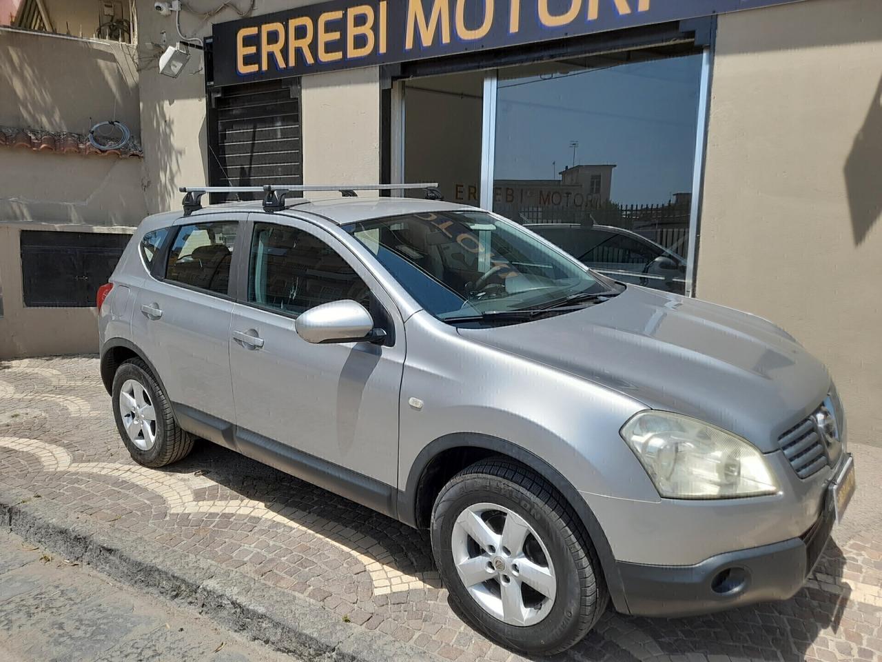 Nissan Qashqai 4X4 GANCIO TRAINO