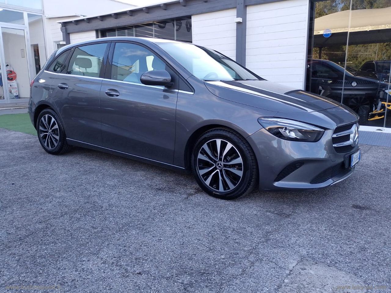 MERCEDES-BENZ B 180 d Automatic Business Extra