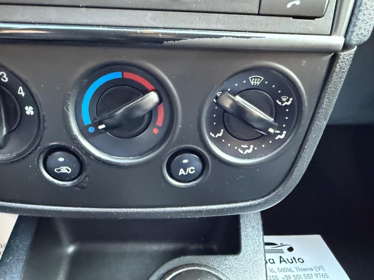 Ford Fiesta 1.2 Benzina 75 Cv - Neopatentati