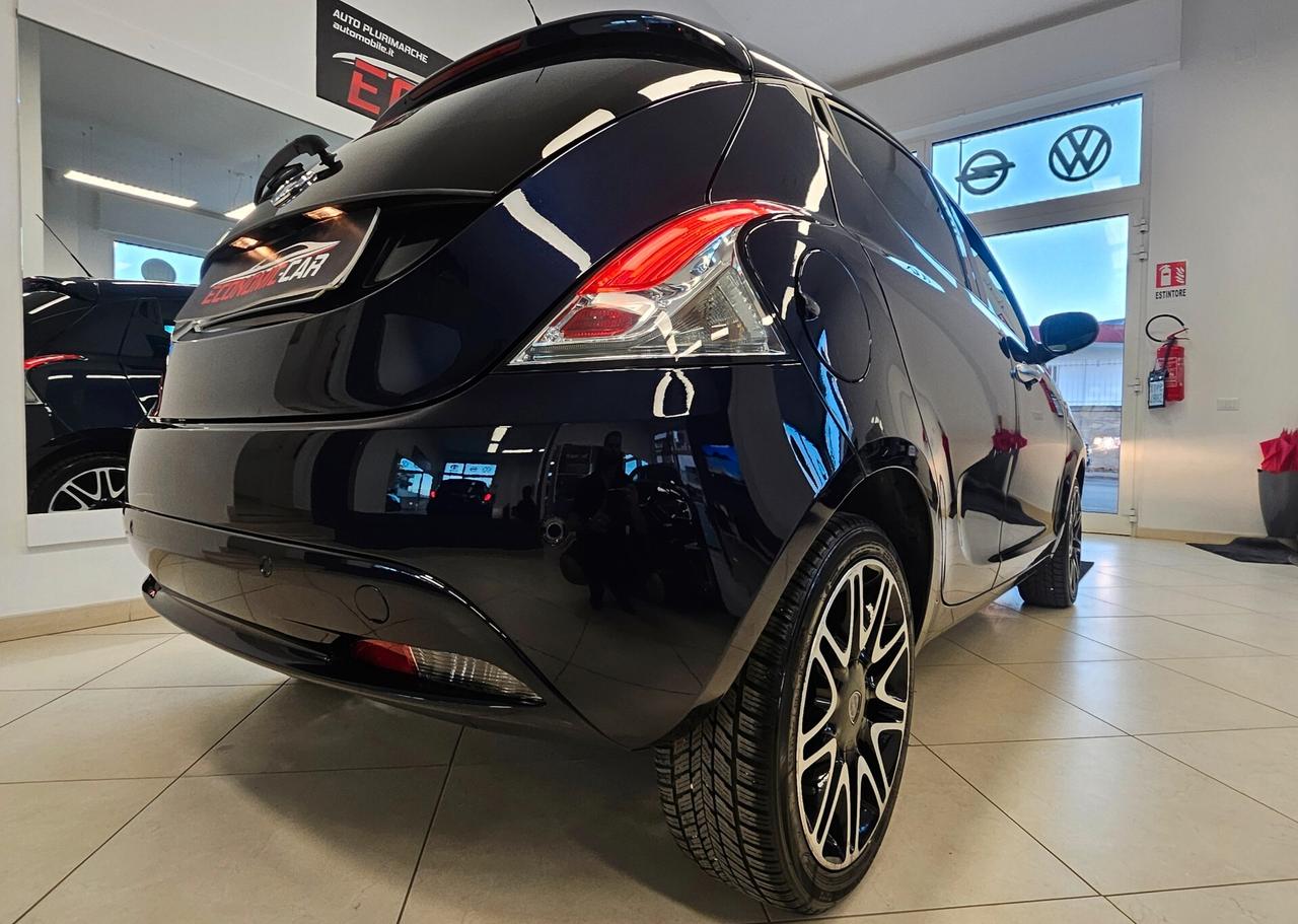 Lancia Ypsilon 1.2 69 CV 5 porte Mya KM 70000KM