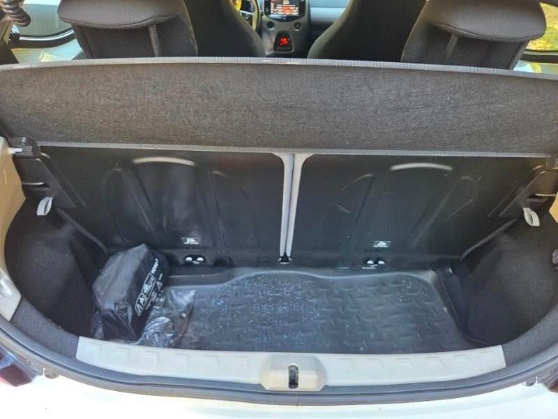 Toyota Aygo 2ª serie Connect 1.0 VVT-i 72 CV 5 porte x-play MMT