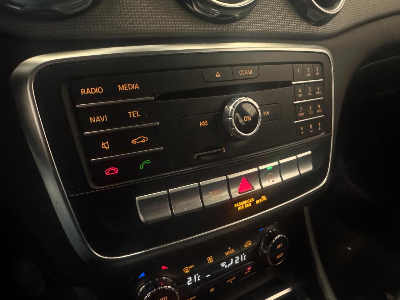 Mercedes-Benz GLA 180 180 d Sport auto UNICO PROPRIETARIO