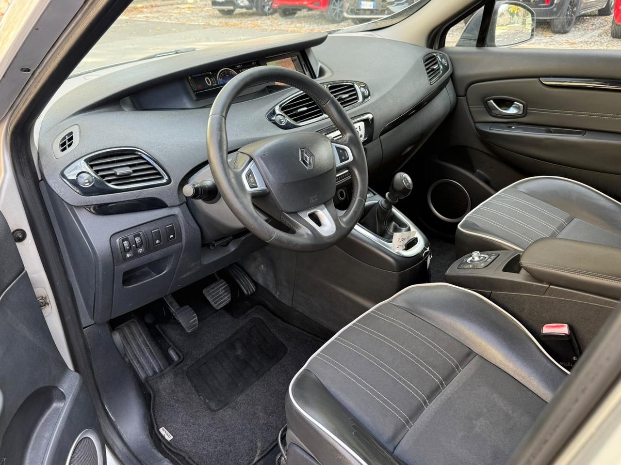 Renault Scenic Scénic XMod 1.5 dCi 110CV EDC Bose