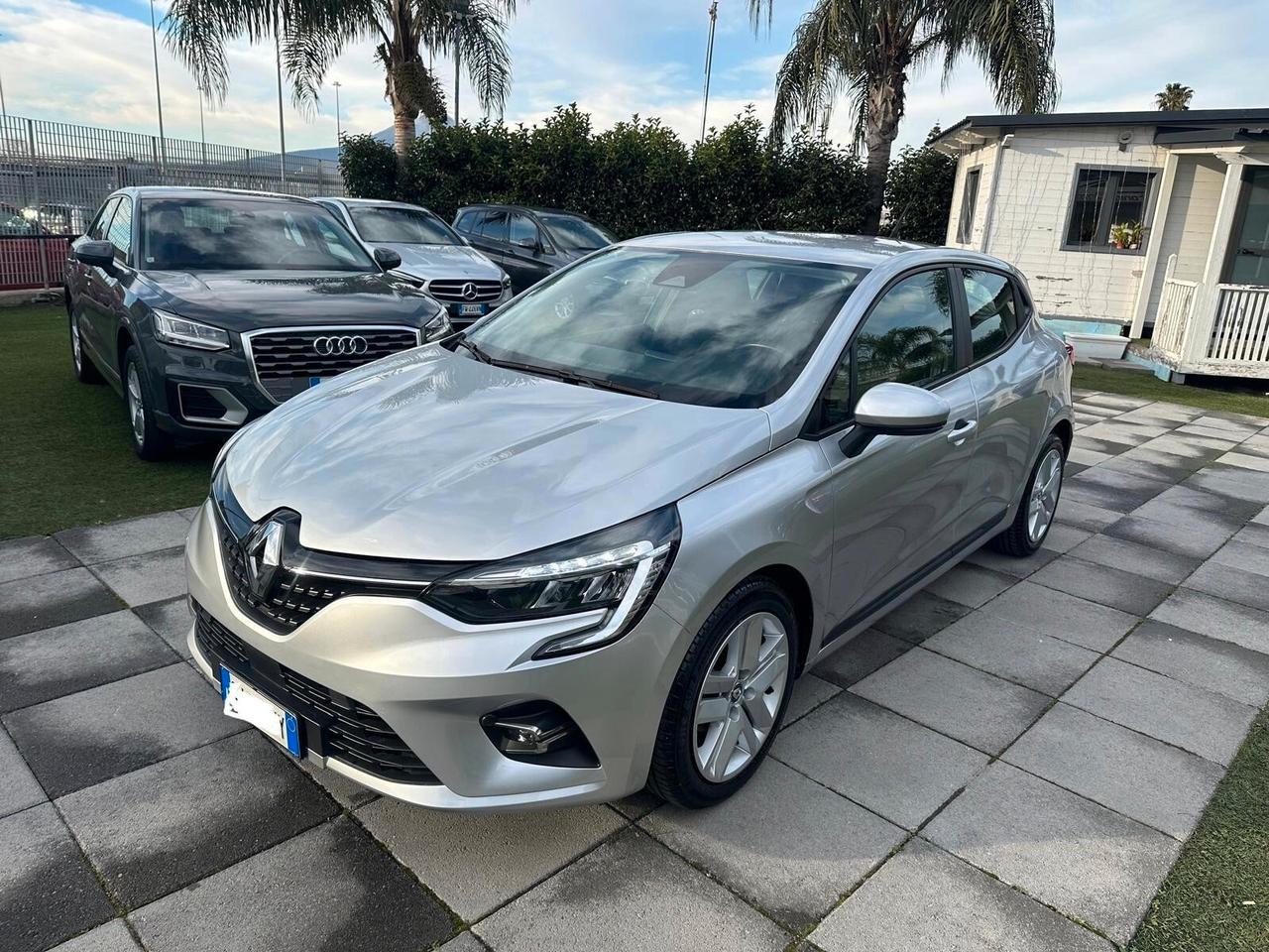 Renault Clio 1.0TCe 90CV 2022 GRIGIO ALLUMINIO - FARI PURE VISION-SENSORI- NAVIG