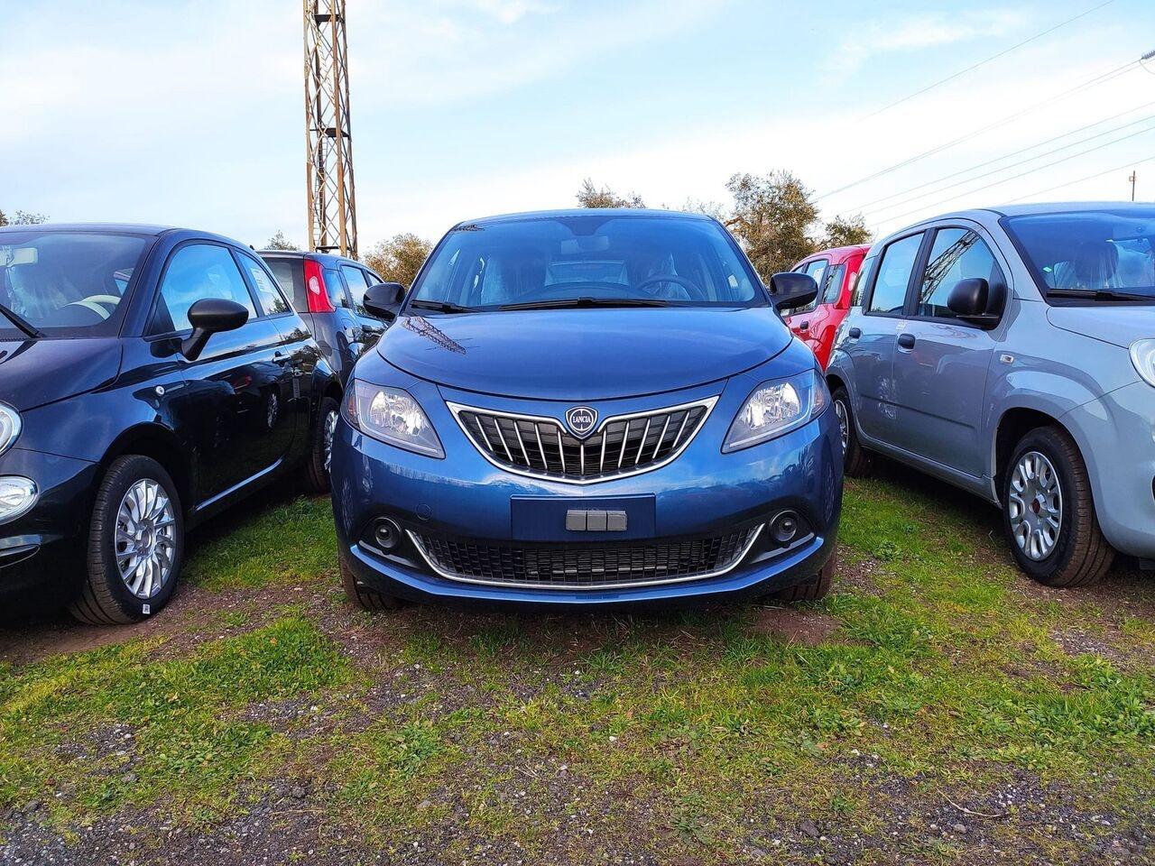 LANCIA Ypsilon III 2021 - Ypsilon 1.0 firefly hybrid Silver s&s 70cv