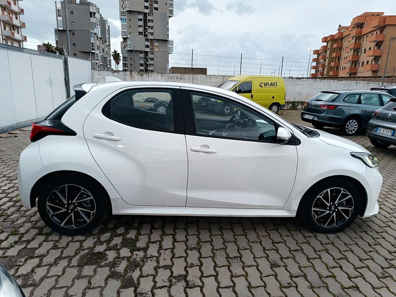 Toyota Yaris 1.5 Hybrid 5 porte Trend