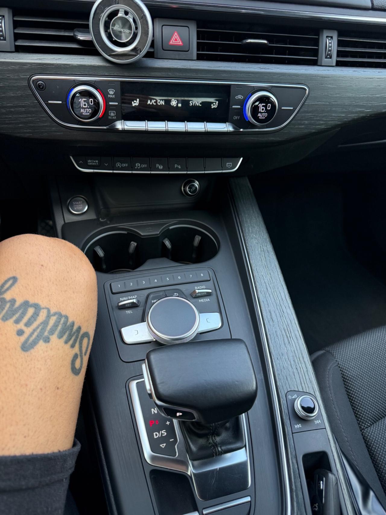 Audi A4 Avant 2.0 TDI 150 CV ultra Business Sport