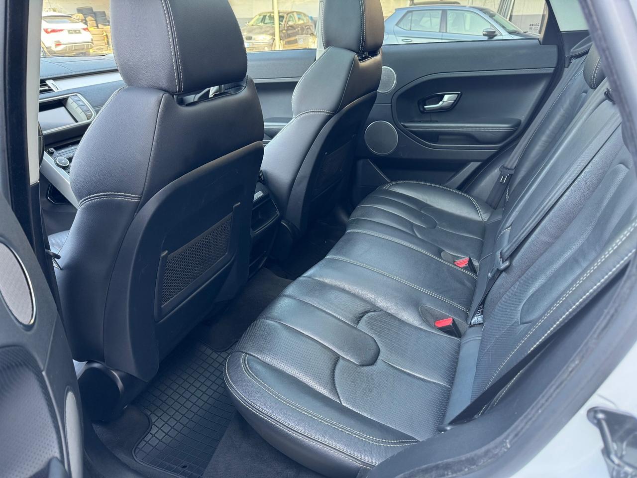 Land Rover Range Evoque 2.2 TD4 5p. Dynamic