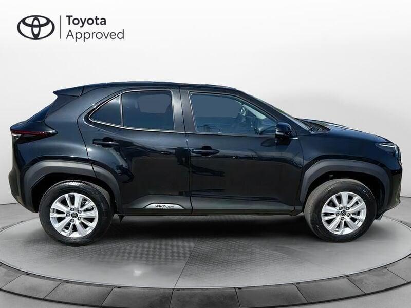 Toyota Yaris Cross 1.5h Business fwd 116 CV e-cvt