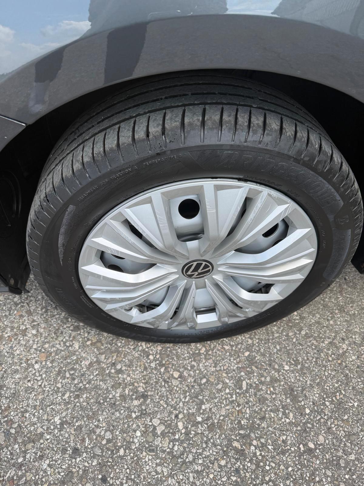 Volkswagen Caddy Pianale Ribassato 2.0 TDI 102 CV Space Maxi 7 POSTI DUE PORTIERE SCORREVOLI