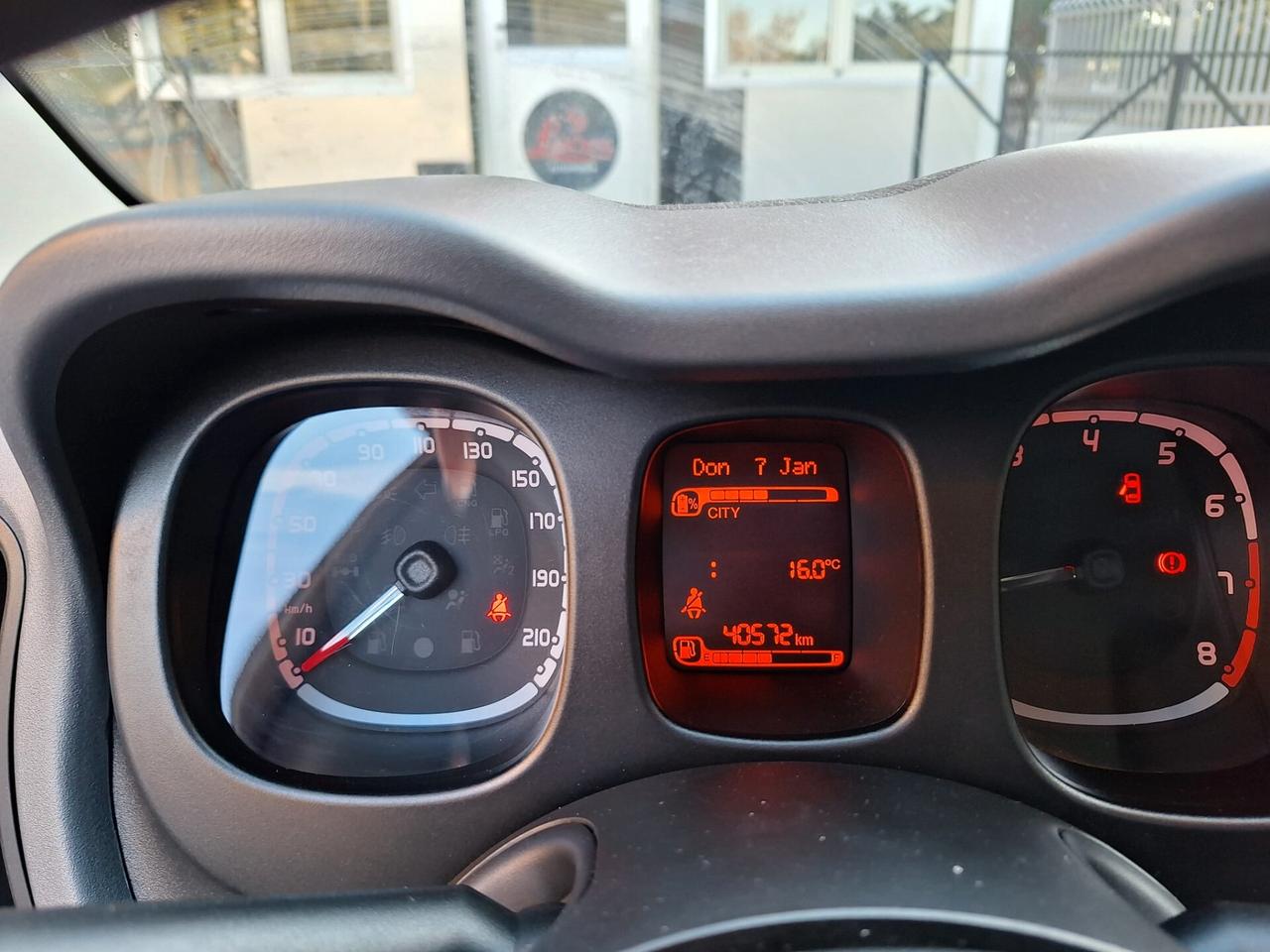 Fiat Panda 1.0 FireFly S&S Hybrid City Cross- Promo 255 mese zero anticipo