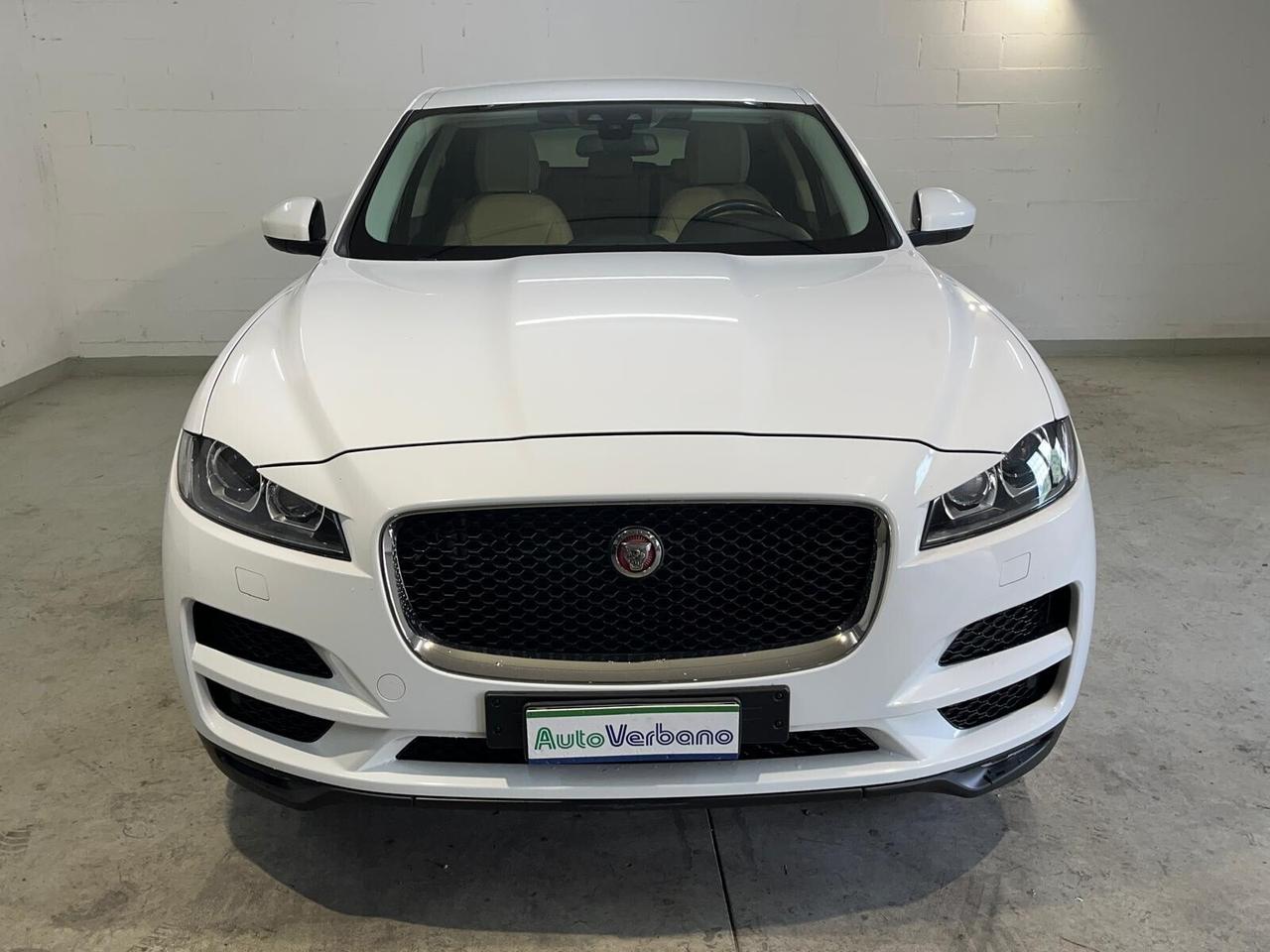 Jaguar F-Pace 2.0 D 180 CV Prestige