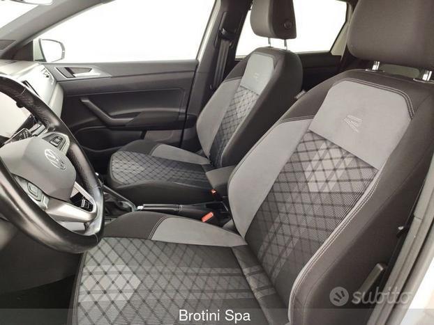 Volkswagen Polo 1.0 TSI 110 CV DSG R-Line