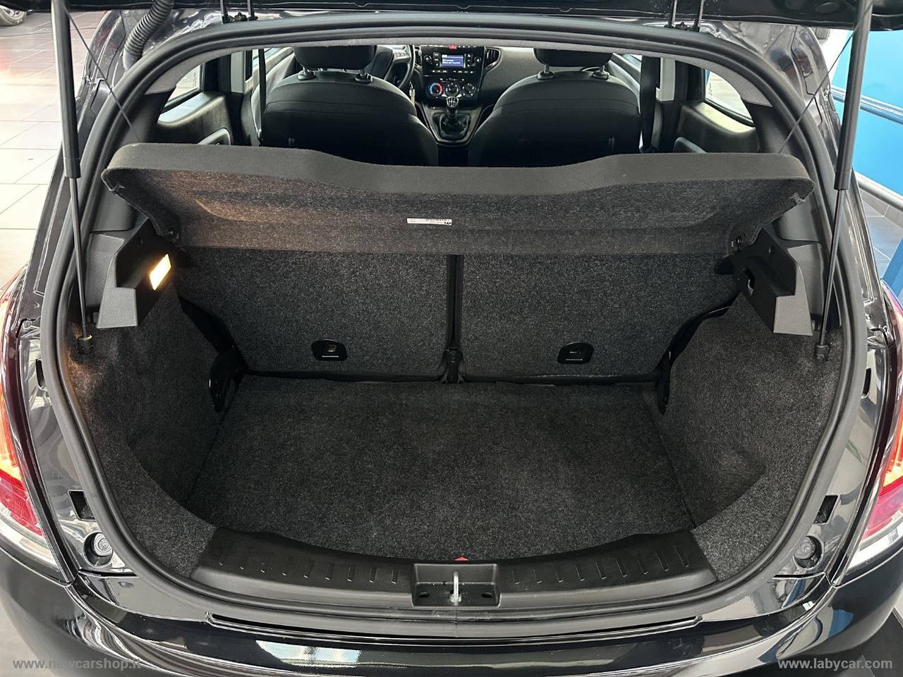 LANCIA Ypsilon 1.0 FireFly 5p.S&S Hyb. Eco Silv. NEOPATENTATI