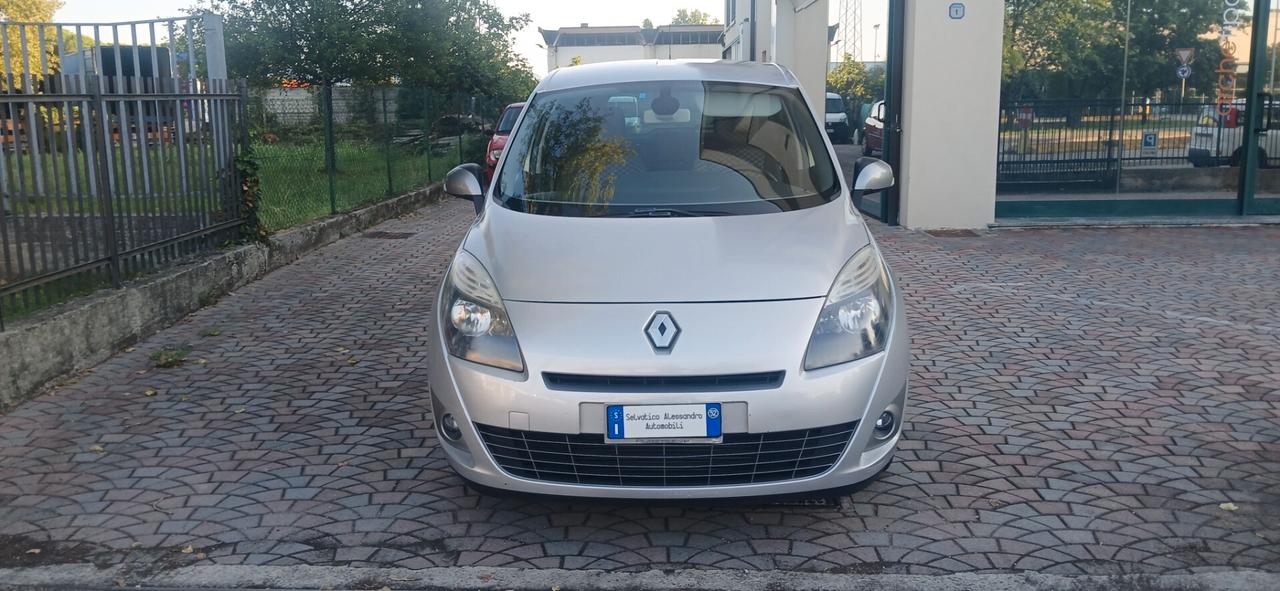 Renault Scenic 7 posti 1.5 dci