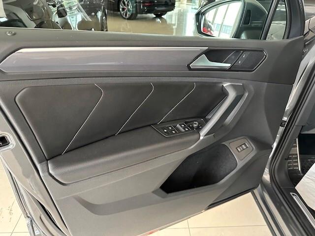 Volkswagen Tiguan 2.0 BiTDI SCR DSG 4MOTION R-Line BMT