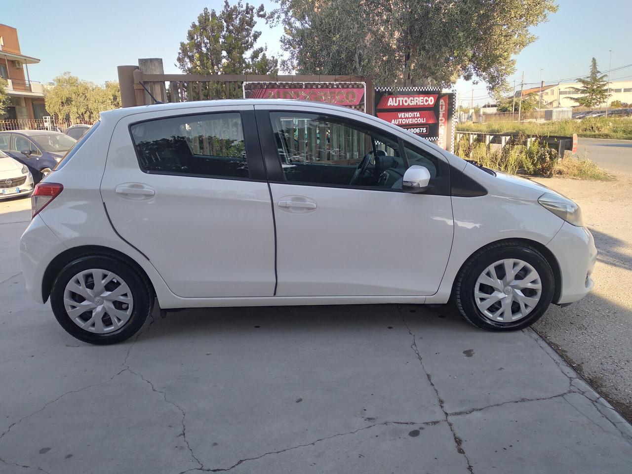 Toyota Yaris 1.4 D-4D 5 porte Lounge