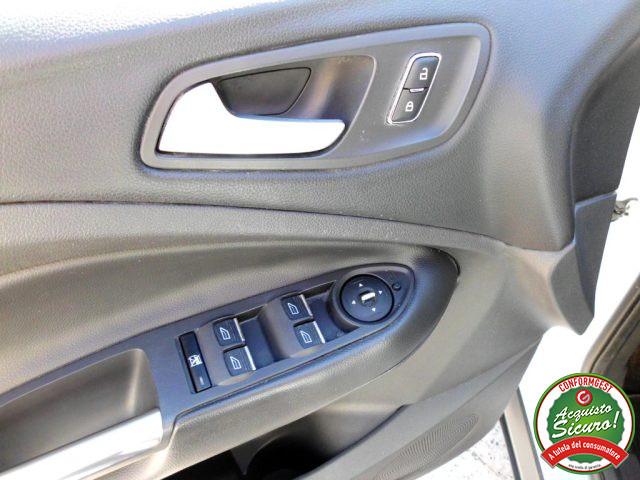 FORD Kuga 2.0 TDCI 140 CV 4WD Powershift Business