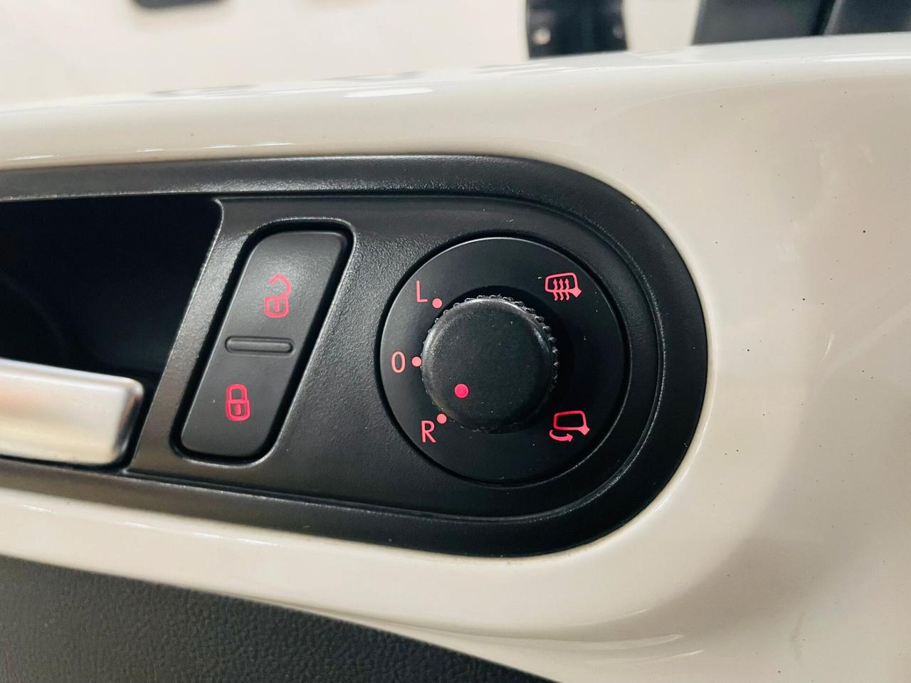 Volkswagen Maggiolino 1.6 TDI Design