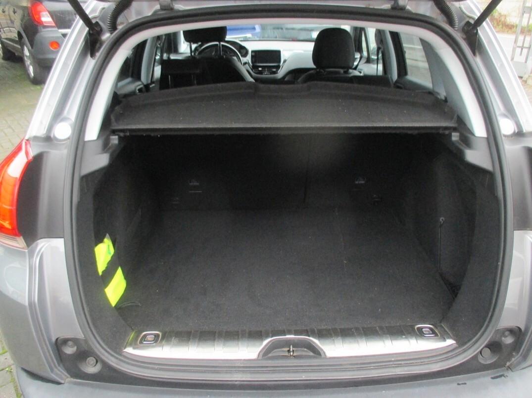 Peugeot 2008 1.2 puretech Euro 6 Per Neopatentati