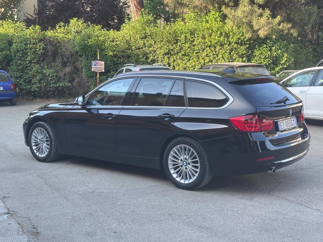 Bmw 320 320d xDrive Touring Luxury