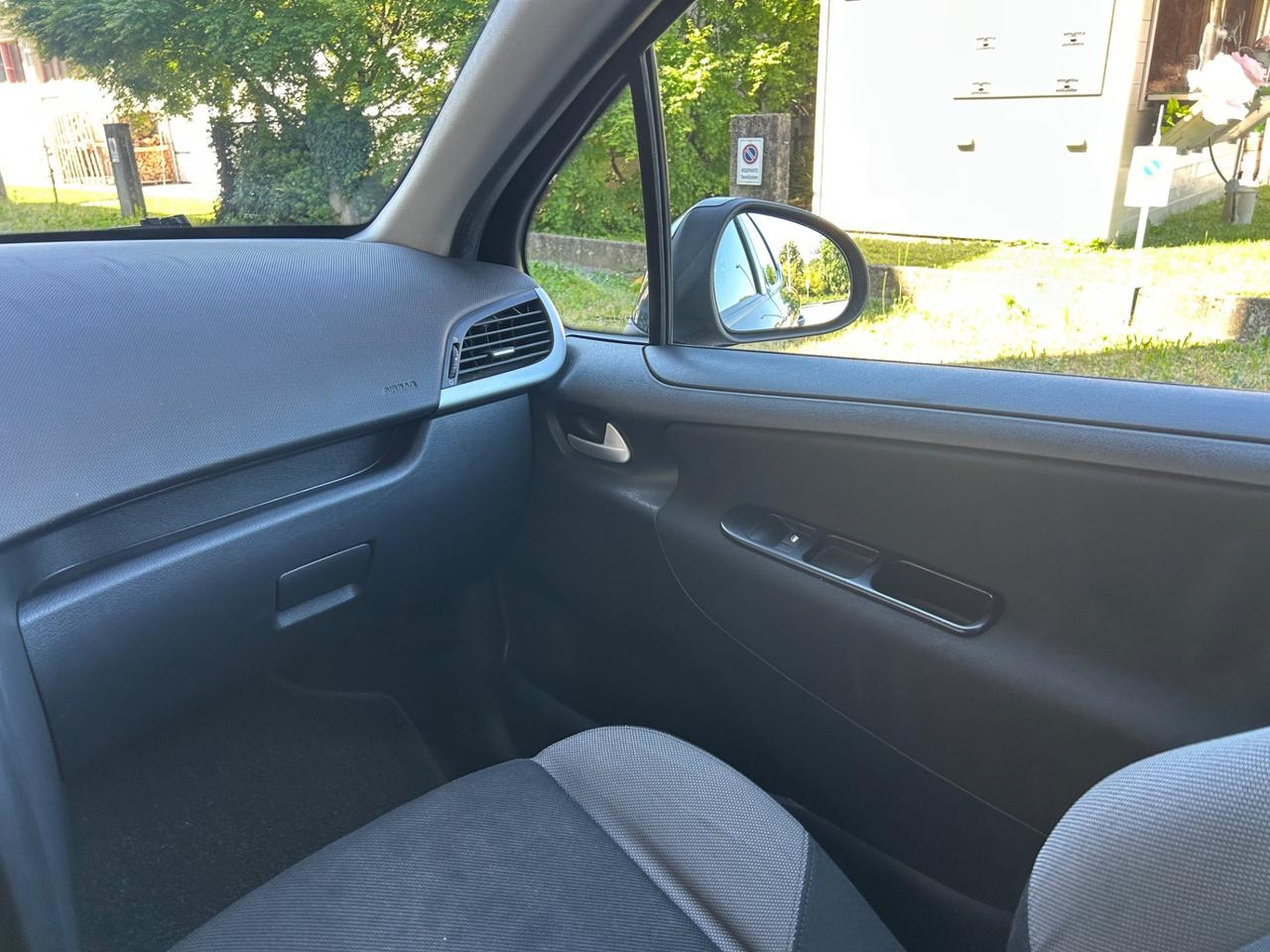 Peugeot 308 1.6 HDi 90CV 5p. Tecno