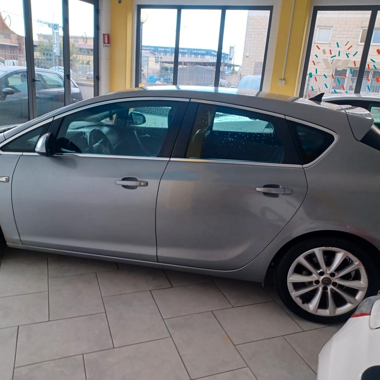 ECONOMICA OPEL ASTRA 1.7 TDI