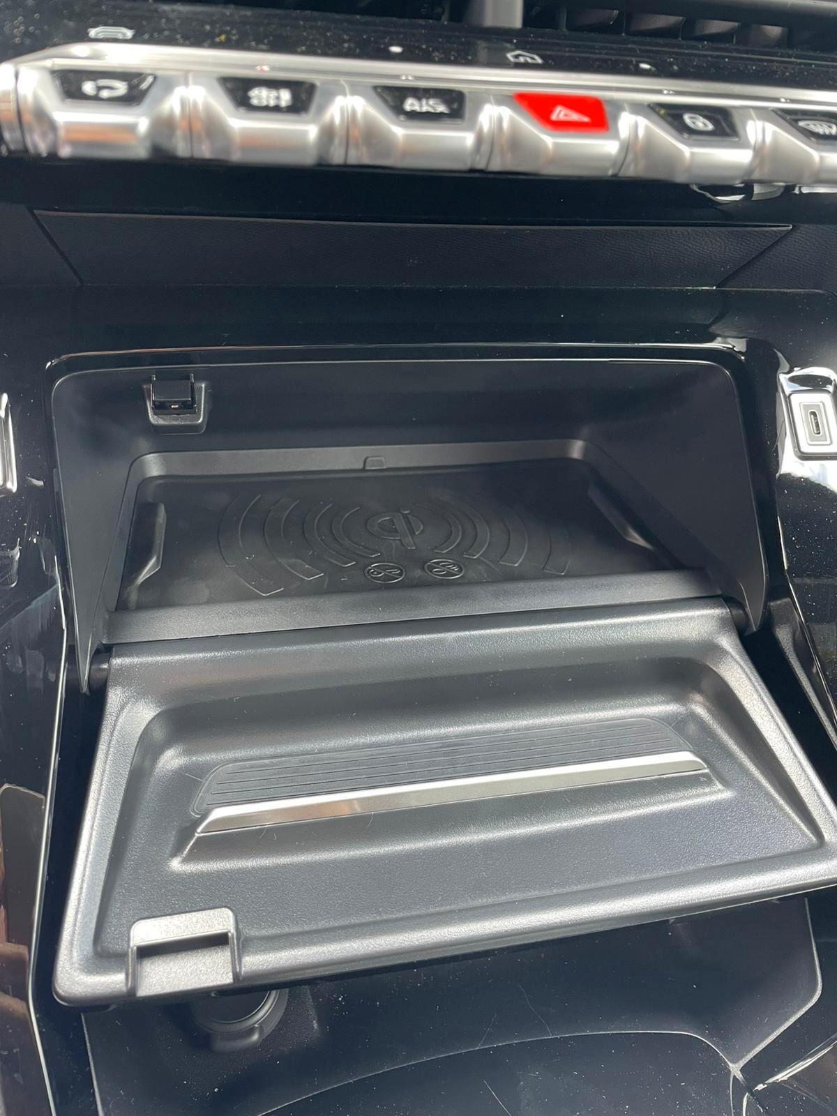 Peugeot 2008 1.2 allure benzina 100cv Nuova di Fabbrica