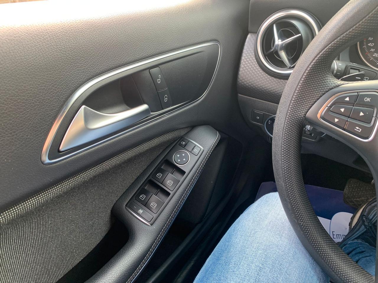 Mercedes-benz A 220 d Automatic Business