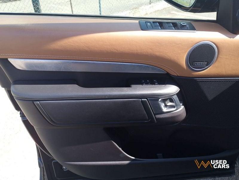 Land Rover Discovery 3.0 TD6 First Edition autom.