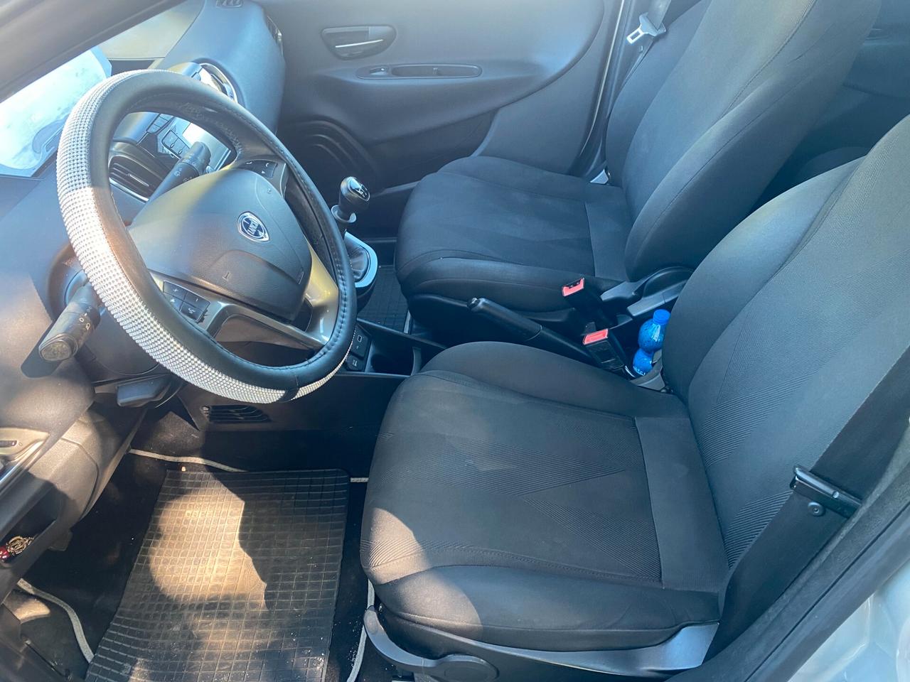 Lancia Ypsilon 1.2 69 CV 5 porte GPL Ecochic Platinum