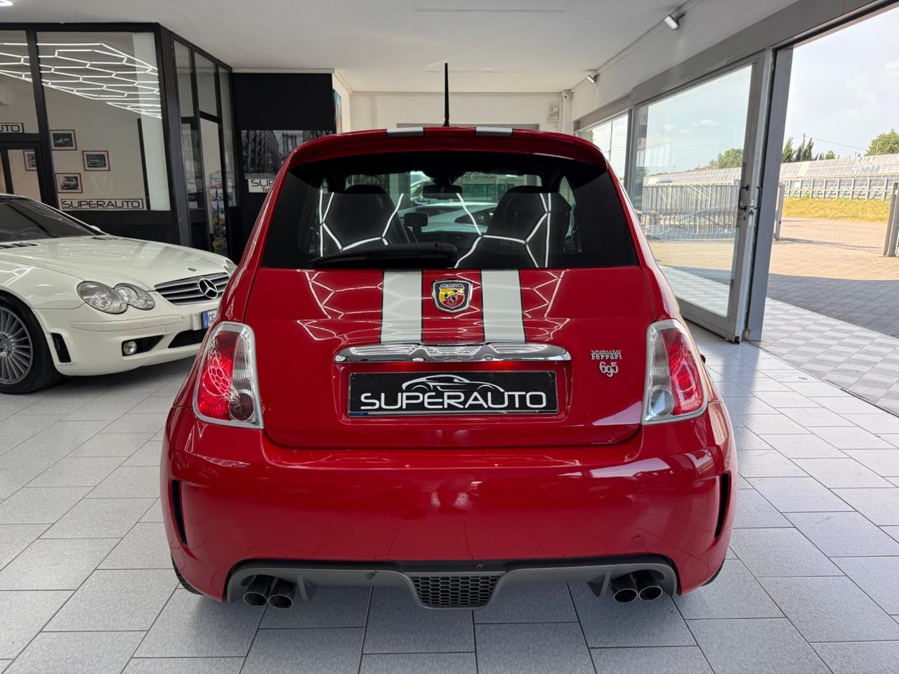 Abarth 695 ABARTH 695 TRIBUTO FERRARI 1.4 TURBO T-JET SERIE NUMERATA