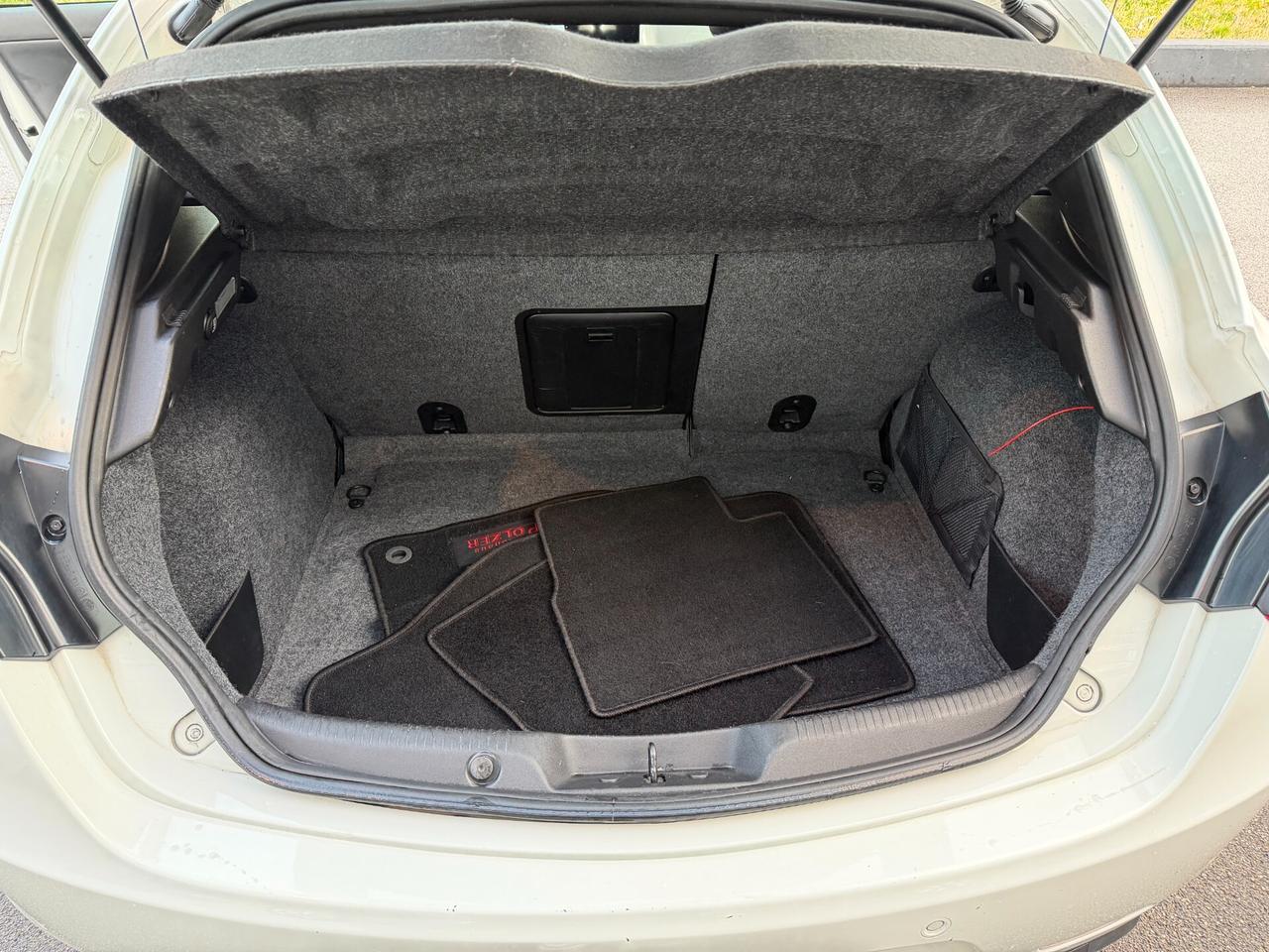 Alfa Romeo Giulietta 1.4 Turbo Full Optional Neopatentati