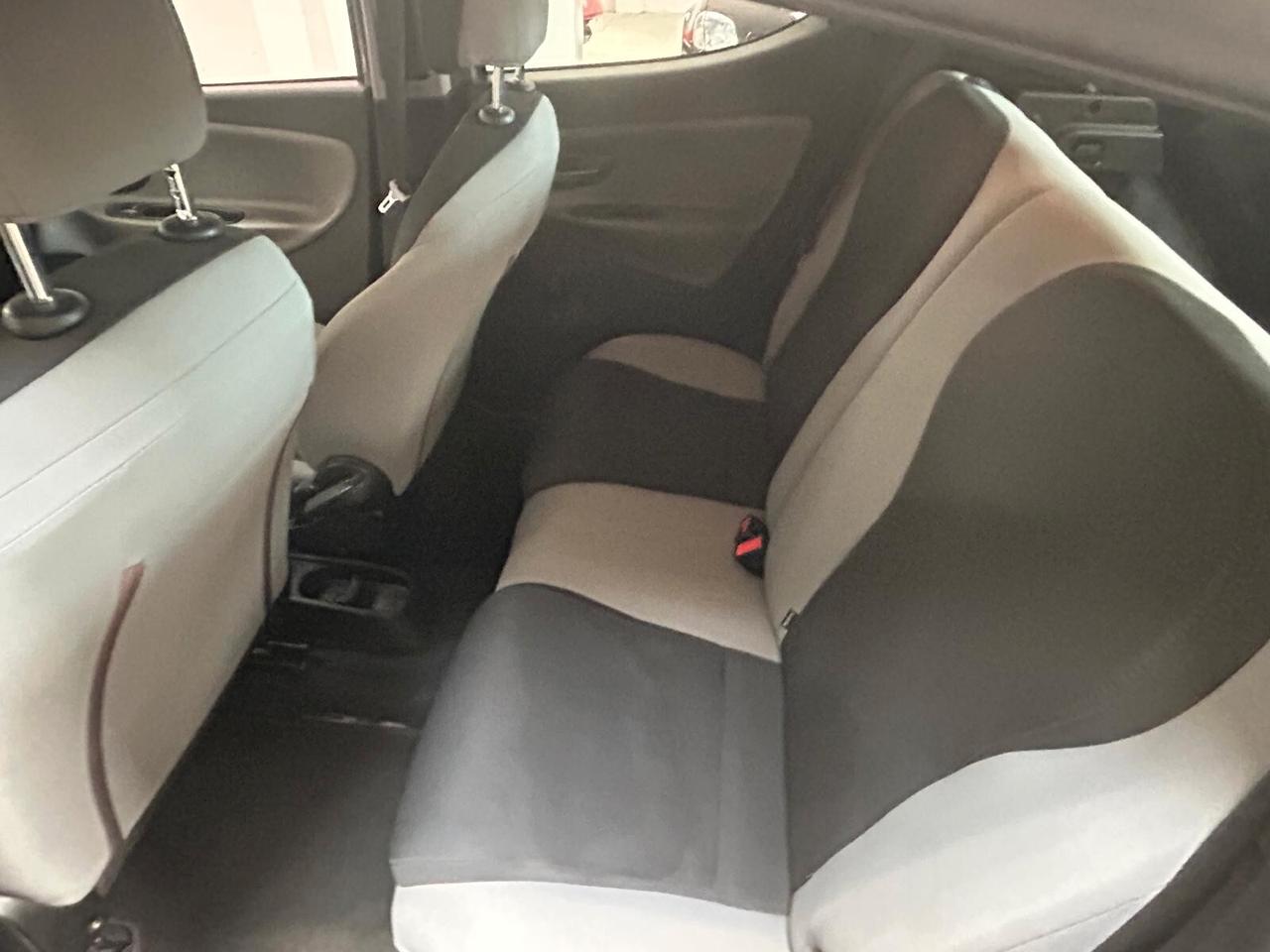 Lancia Ypsilon 0.9 TwinAir 85 CV 5 porte Metano Ecochic Gold