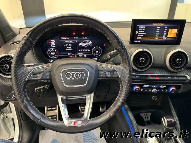 AUDI Q2 30 TDI S tronic Identity Black