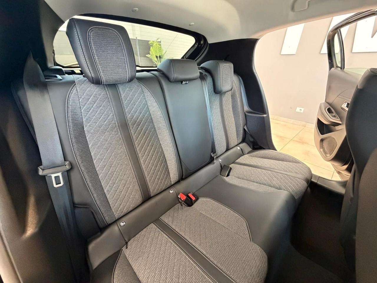 Peugeot 208 1.2 puretech Style s&s 75cv