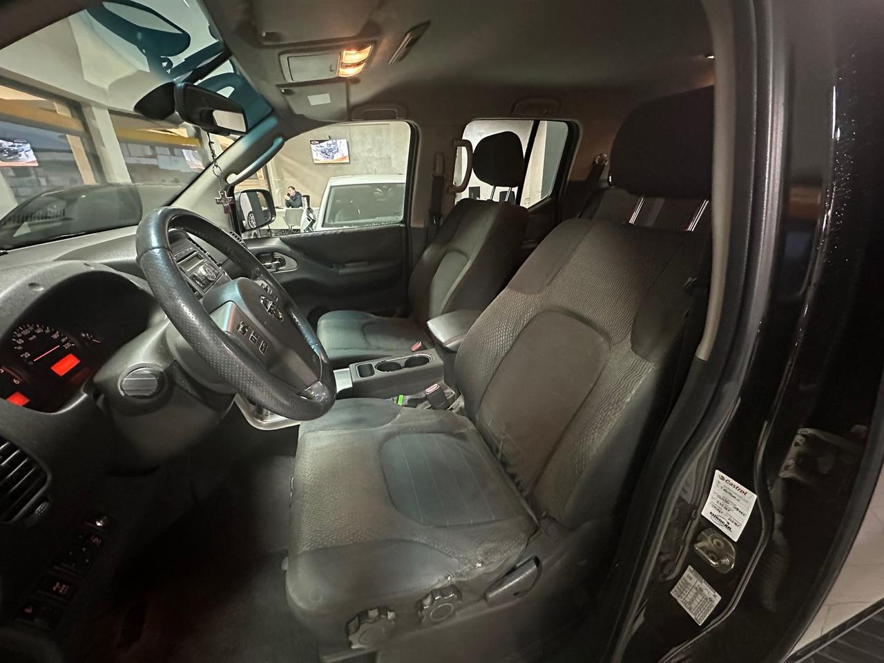 Nissan Navara LE 2.5 dCi #9334