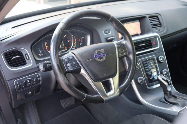 VOLVO V60 D2 Geartronic Automatica Navi Tel USB LED Cockpit