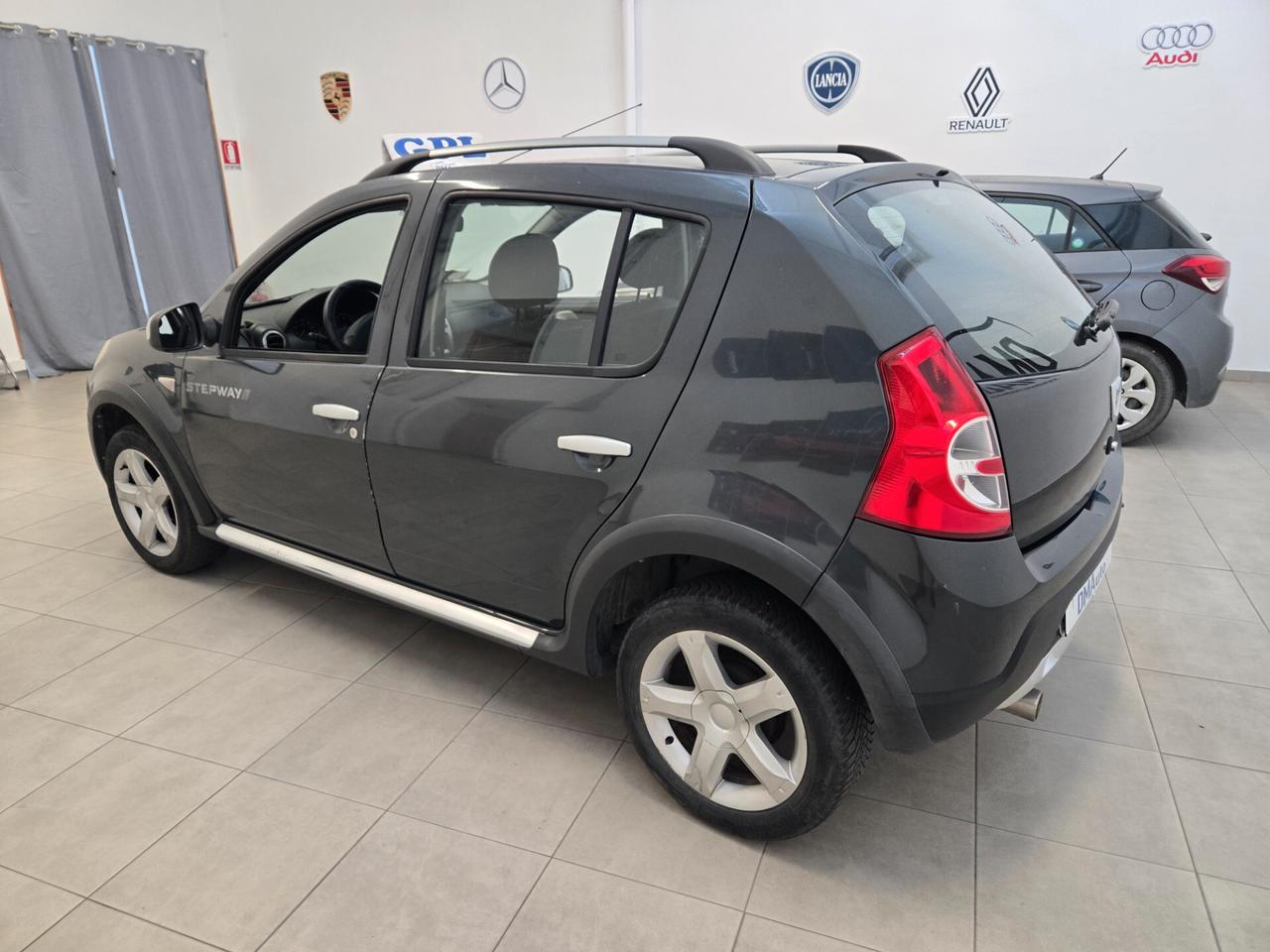 Dacia Sandero Stepway 1.6 8V GPL 85CV