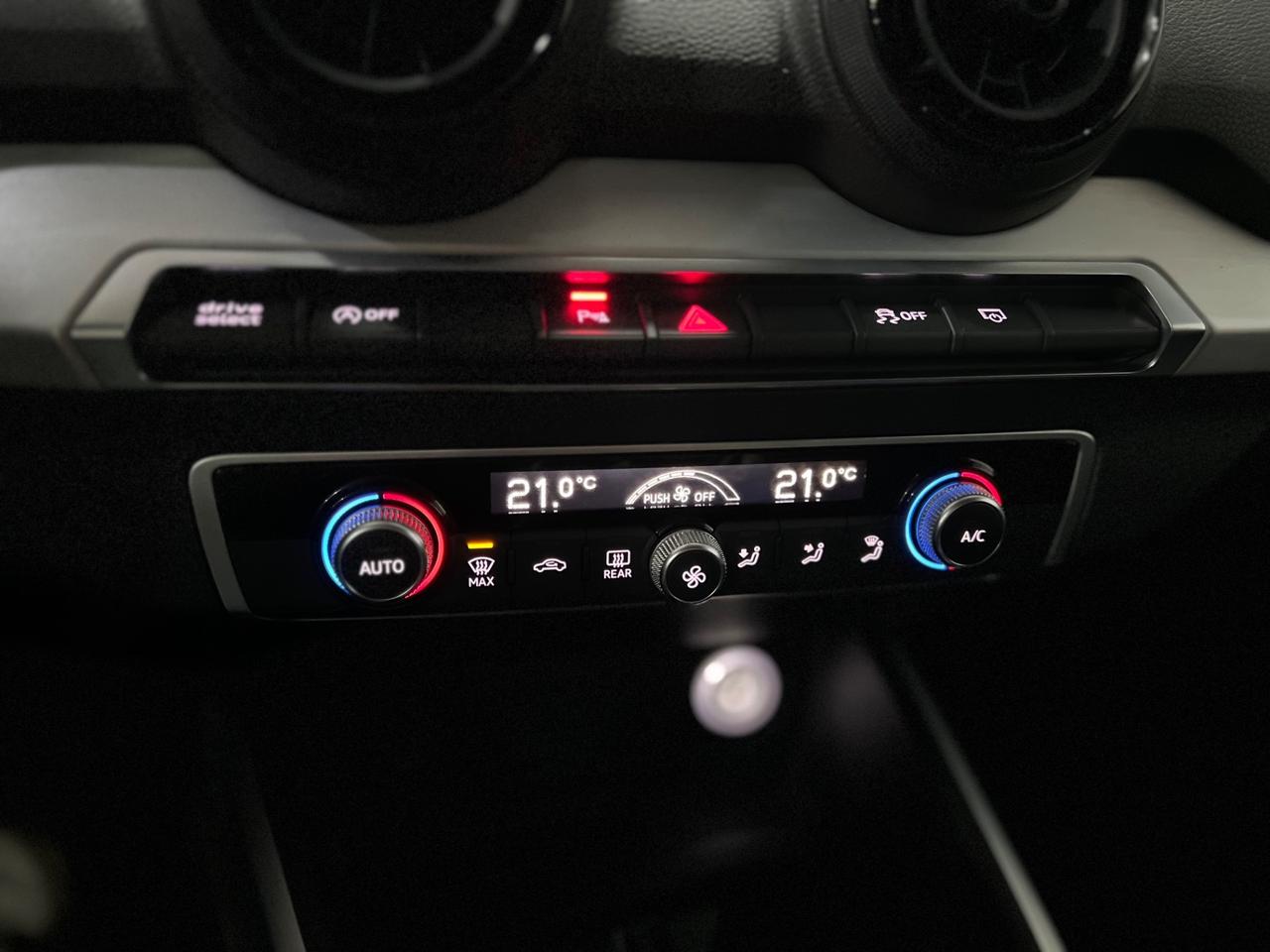 Audi Q2 1.6 TDI S -Tronic S Line 116 cv